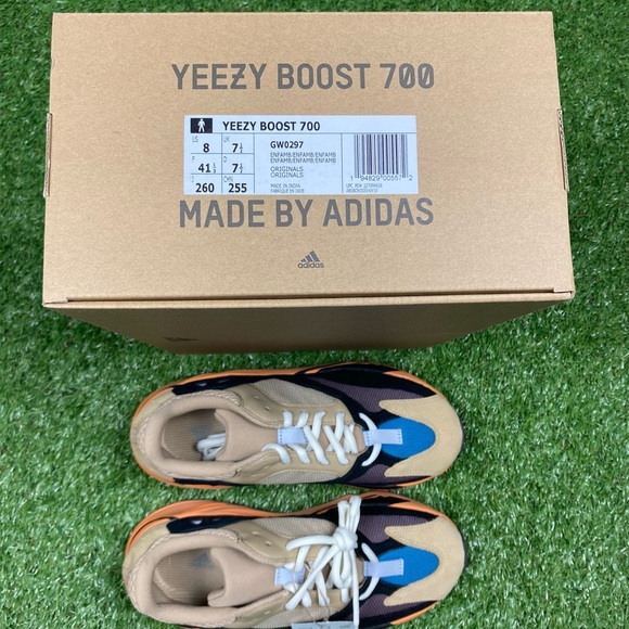 New in box Adidas Yeezy Boost 700 enflame men’s size 8 US - Picture 8 of 9